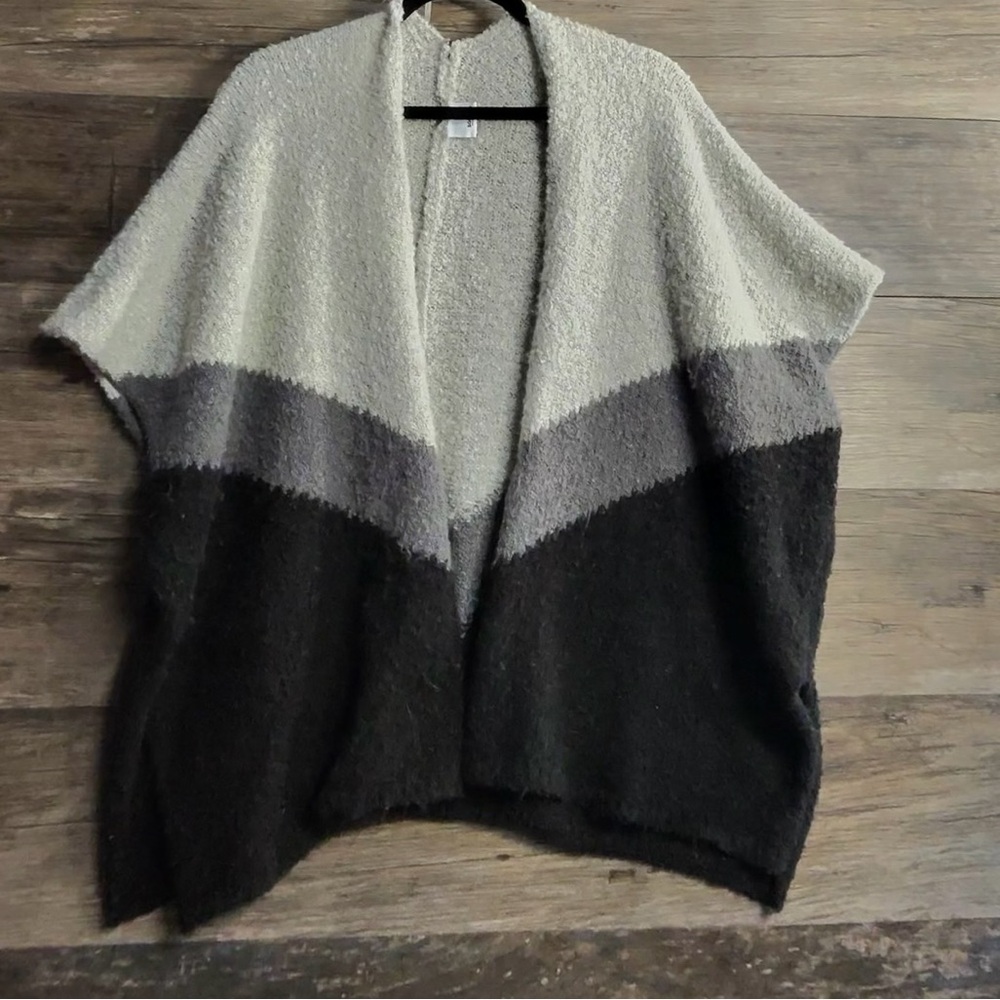 Sonoma Women's Cream, Gray, and Black Sweater Sha Shawl Poncho